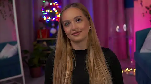 ElyssawetXX online show from December 5, 7:23 pm