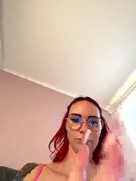 Snapshot of AlinaWinter chatting on January 12, 1:29 pm AlinaWinter online show from January 12, 1:29 pm