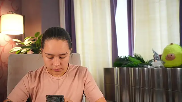 ArleenVizena online show from November 14, 4:38 am