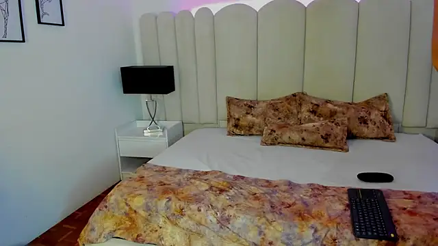 Perla Sea  online show from January 6, 2:21 pm