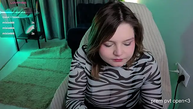 RacieBroom online show from January 14, 10:13 pm