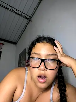 PetiteKattia online show from January 7, 4:28 am