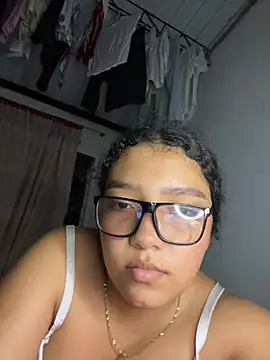 PetiteKattia online show from January 17, 5:00 am