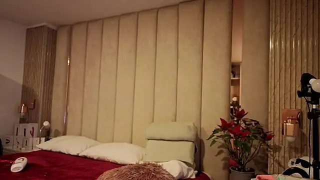 Iamnyxy online show from December 17, 5:01 am