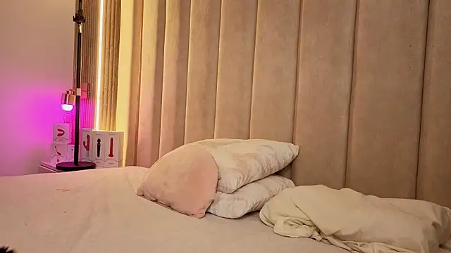 Iamnyxy online show from April 15, 11:38 am