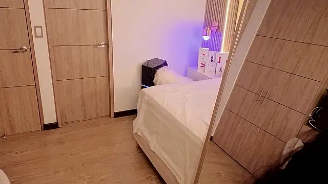 Iamnyxy online show from February 8, 5:21 pm