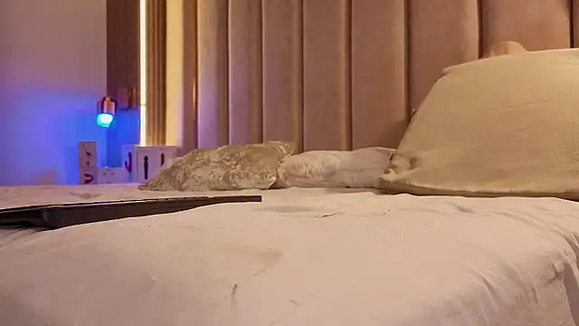 Iamnyxy online show from March 19, 11:32 am