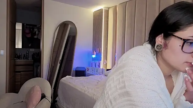 Iamnyxy online show from December 16, 11:03 am