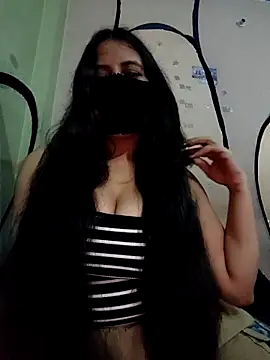 Yamini-X online show from April 5, 7:15 am