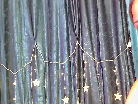 shivani-kumari21 online show from January 11, 3:24 am