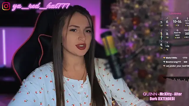 Snapshot of -RED_HAT- chatting on November 15, 9:52 pm -RED HAT- online show from November 15, 9:52 pm