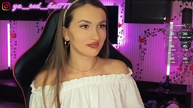 -RED HAT- online show from April 10, 5:20 pm