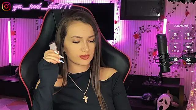 -RED HAT- online show from April 8, 5:25 pm