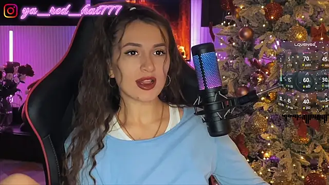 Snapshot of -RED_HAT- chatting on January 8, 5:19 pm -RED HAT- online show from January 8, 5:19 pm