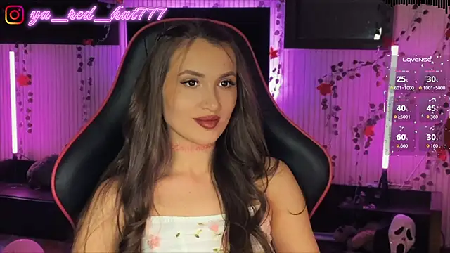 -RED HAT- online show from April 4, 5:30 pm