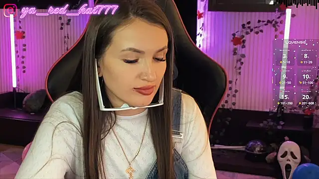 -RED HAT- online show from April 12, 5:33 am