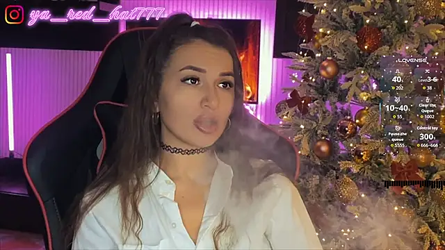 Snapshot of -RED_HAT- chatting on December 20, 6:22 pm -RED HAT- online show from December 20, 6:22 pm