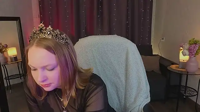 Elizabeth Walson online show from November 18, 12:41 pm