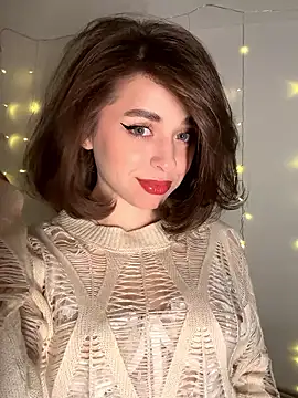 yoyogirlx online show from January 10, 1:39 pm