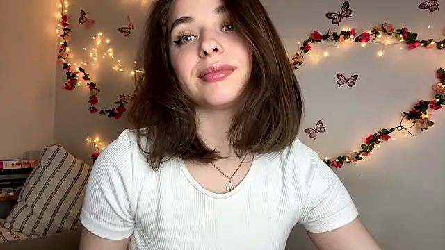 yoyogirlx online show from March 14, 2:45 pm