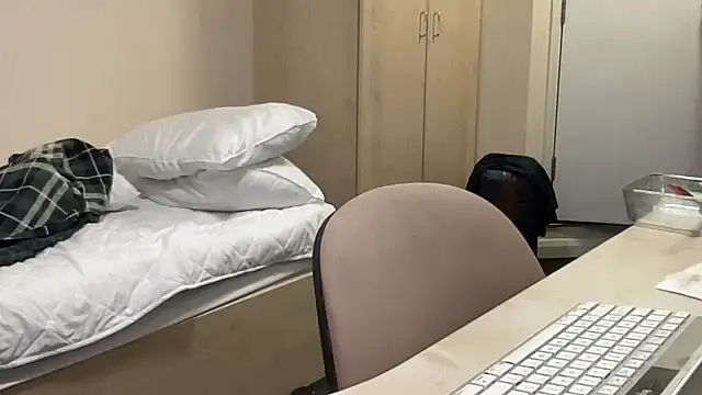 coach-karl online show from April 11, 11:41 pm