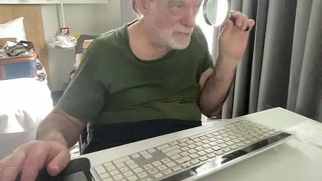 coach-karl online show from February 21, 9:22 am