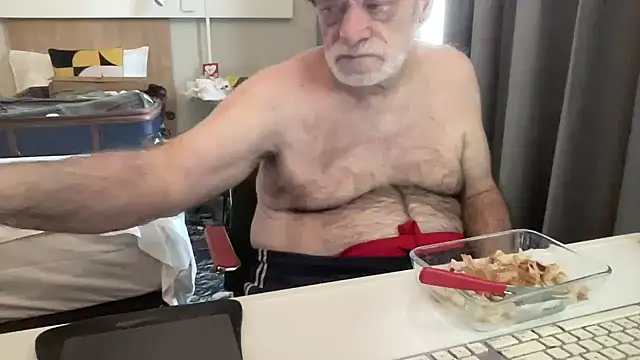 coach-karl online show from February 12, 11:54 am