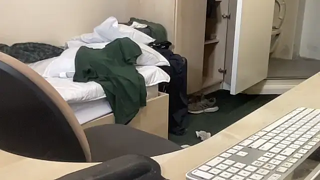 coach-karl online show from April 1, 1:41 pm