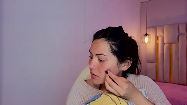 Brandy collinss online show from April 15, 11:38 am