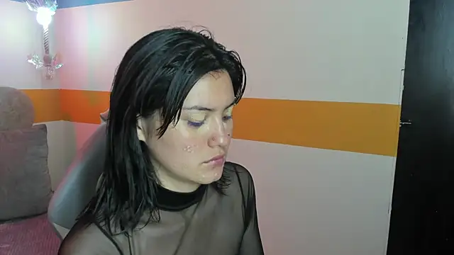 Brandy collinss online show from December 17, 8:08 am