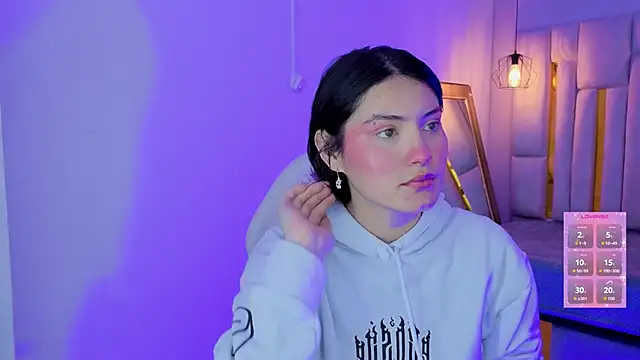 Brandy collinss online show from February 19, 11:40 am