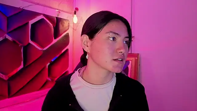 Brandy collinss online show from February 24, 11:00 am