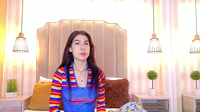 IrisDeLaVega  online show from December 15, 2:01 pm