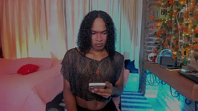 LaGoldenBitch online show from February 4, 4:02 pm