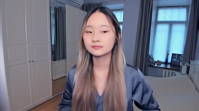 Snapshot of JadaShires chatting on November 15, 10:19 am JadaShires online show from November 15, 10:19 am