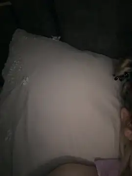 dalou3a22 online show from November 18, 2:31 pm