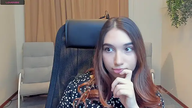 Snapshot of GlendaKindl chatting on November 16, 2:44 pm GlendaKindl online show from November 16, 2:44 pm