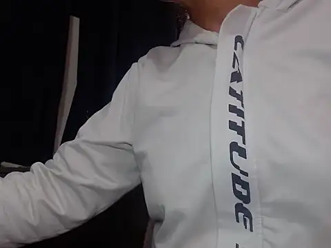 Tiff Dirty69 online show from April 9, 2:46 am