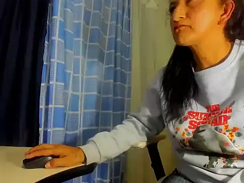 Snapshot of Tiff_Dirty69 chatting on November 28, 5:29 am Tiff Dirty69 online show from November 28, 5:29 am