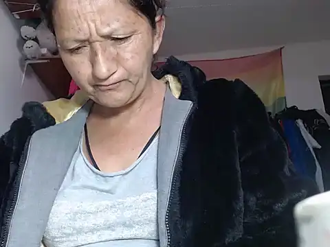 Tiff Dirty69 online show from March 3, 12:45 pm