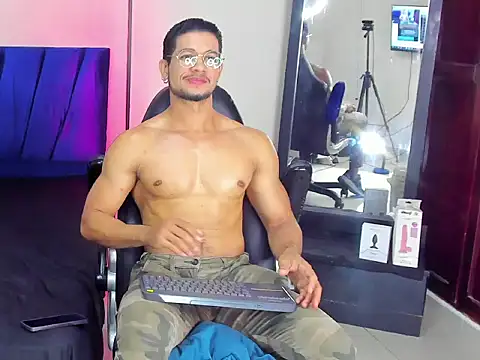 Snapshot of Nolan_joness chatting on March 16, 9:50 pm Nolan joness online show from March 16, 9:50 pm