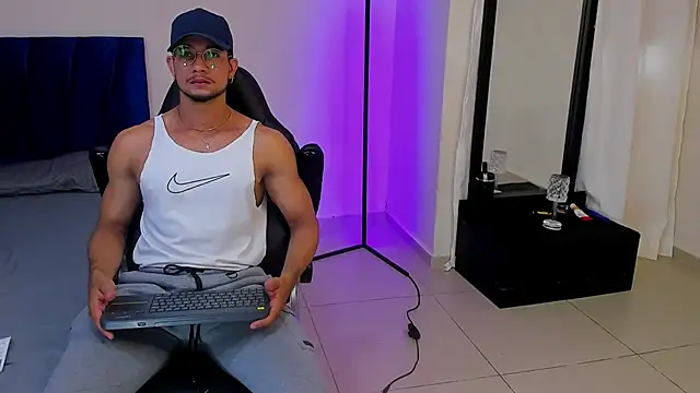 Snapshot of Nolan_joness chatting on January 14, 7:50 pm Nolan joness online show from January 14, 7:50 pm