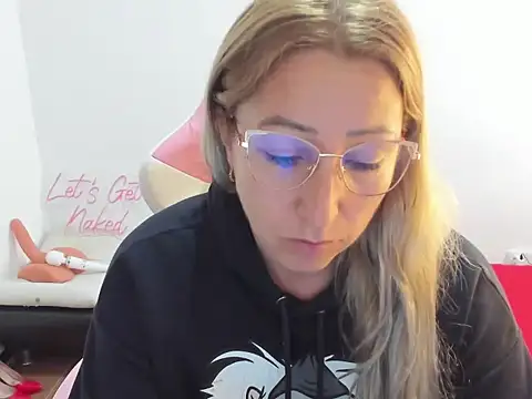 chrystal sl852 online show from December 15, 8:25 pm