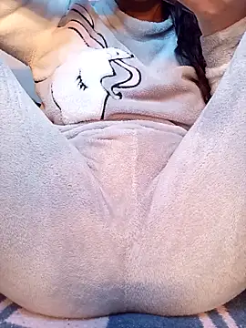 sexyboomba online show from December 17, 1:05 pm