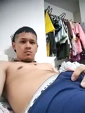 Chris    Col online show from November 30, 4:13 am