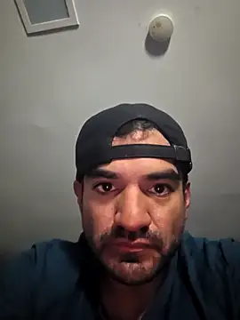 piggylatino online show from February 9, 11:58 pm