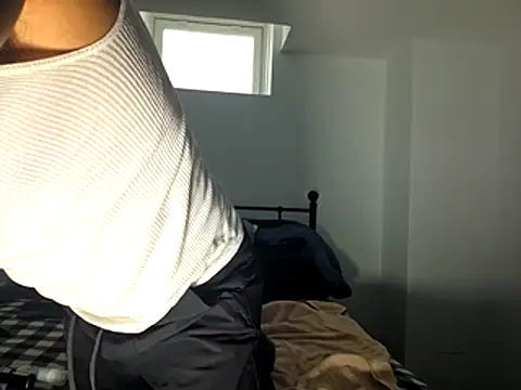 piggylatino online show from May 14, 7:00 pm