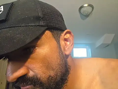 piggylatino online show from May 28, 6:47 pm