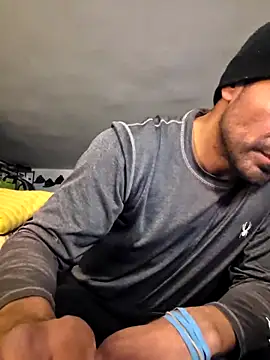 piggylatino online show from February 11, 10:42 pm