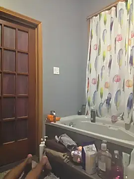 piggylatino online show from February 28, 11:48 pm